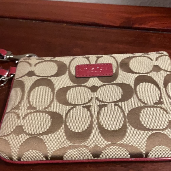 Coach signature wristlet - Picture 2 of 5